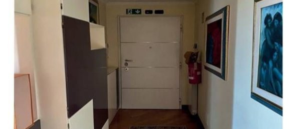 3-salle Appartement à Fiumicino, Italy No. 190065 4