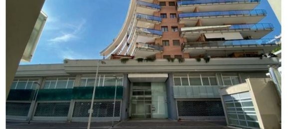 3-salle Appartement à Fiumicino, Italy No. 190065 2