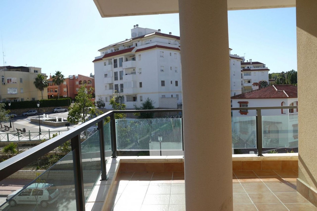 2 bedrooms Apartment in San Luis de Sabinillas, Spain No. 3341