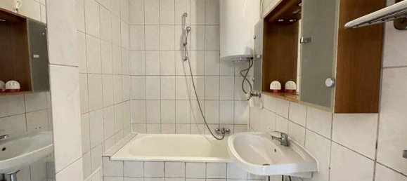 Apartamento de 2 habitaciónes en Schwechat, Austria No. 57923 14