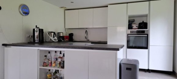 Casa de 3 dormitorios en Maintenon, France No. 232850 2