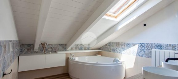 9 غرف نوم فيلا في La Cassa, Italy رقم 333854 24