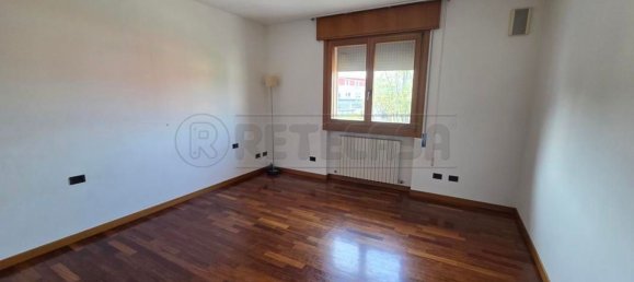 8 غرف نوم منزل في Torri di Quartesolo, Italy رقم 324130 12