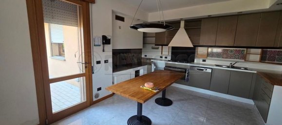 8 غرف نوم منزل في Torri di Quartesolo, Italy رقم 324130 7