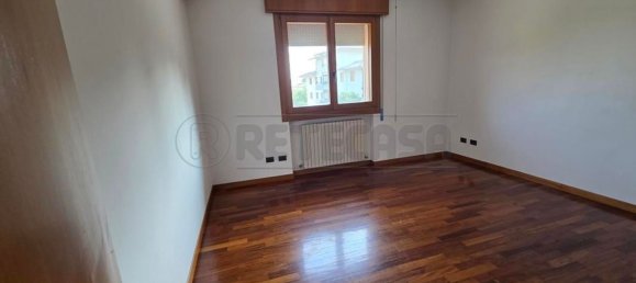 8 غرف نوم منزل في Torri di Quartesolo, Italy رقم 324130 18