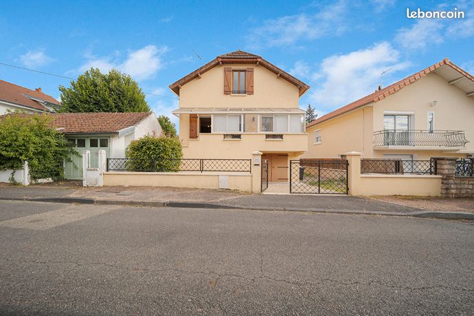 Дом с 2 спальнями в Сен-Реми, Франция № 312852