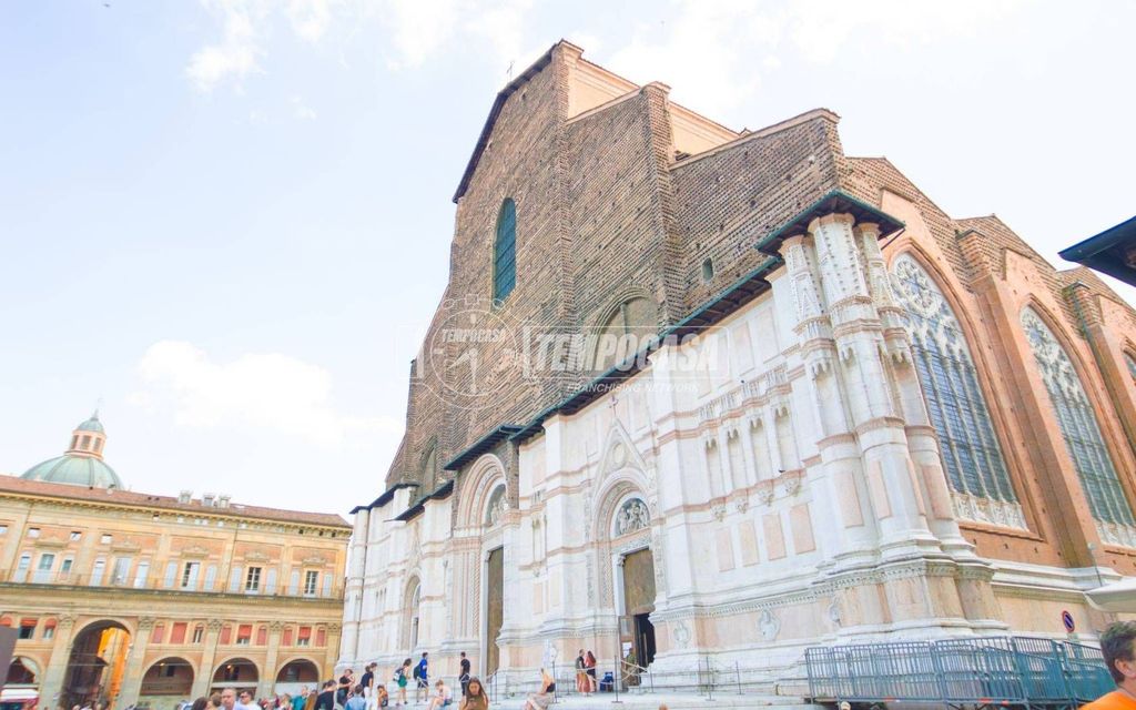 Apartamento T2 em Bologna, Italy N.º 310024