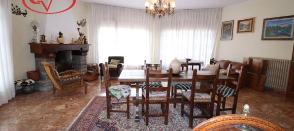 Villa de 11 habitaciónes en Bucine, Italy No. 230914 10