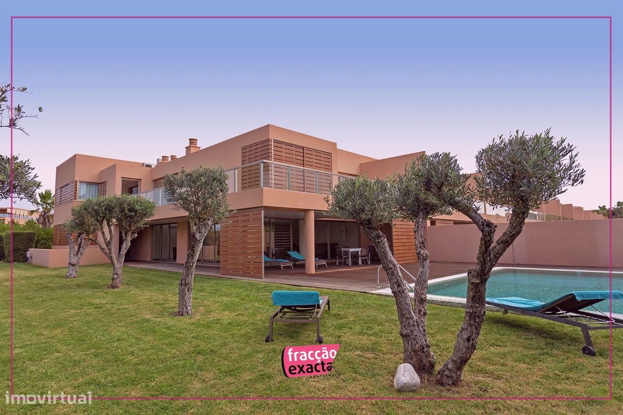 4 غرف نوم منزل في Guia, Portugal رقم 156808