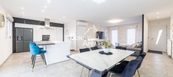 3 bedrooms House in Homecourt, France No. 216788 13