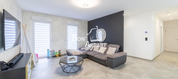 3 bedrooms House in Homecourt, France No. 216788 3