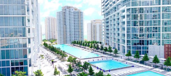 45.99m² propriété commerciale à vendre à Miami, Miami-Dade, Florida, USA № 614861 3