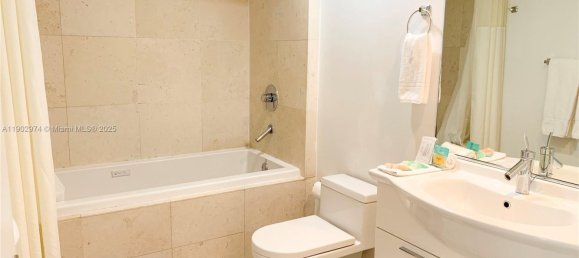45.99m² propriété commerciale à vendre à Miami, Miami-Dade, Florida, USA № 614861 8