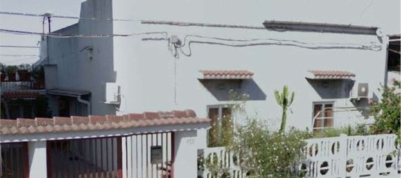 Вилла с 5 комнатами в Таранто, Италия № 295445 3