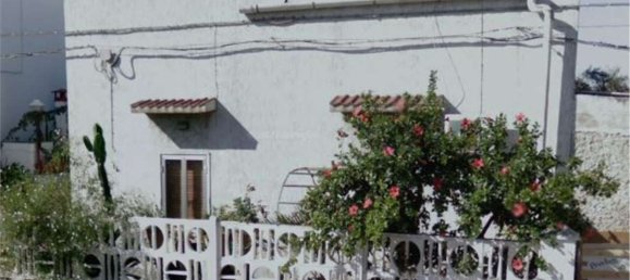 Вилла с 5 комнатами в Таранто, Италия № 295445 8