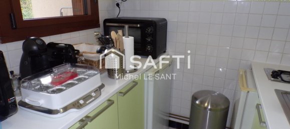 Studio in Chantilly, France No. 223006 7