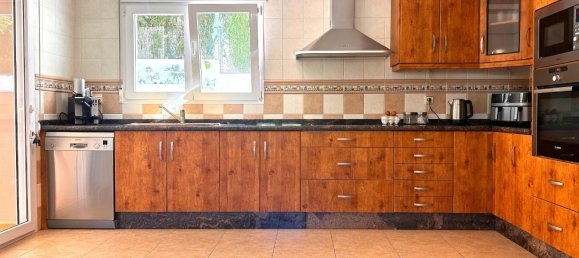 3 bedrooms Villa in Alicante, Spain No. 143959 8