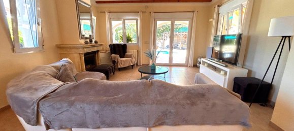 3 bedrooms Villa in Alicante, Spain No. 143959 4