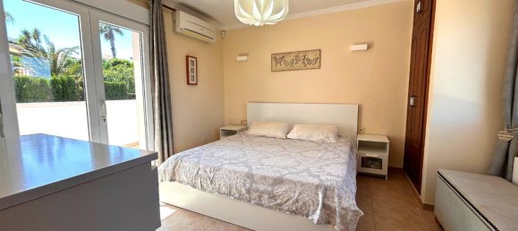 3 bedrooms Villa in Alicante, Spain No. 143959 9