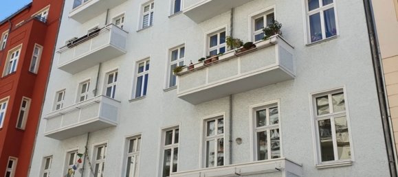 Квартира с 2 комнатами в Фридрихсхайн, Германия № 102304 3