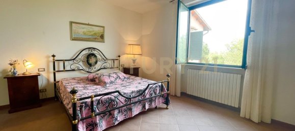 300m² Commercial property in Magliano in Toscana, Italy No. 372724 56