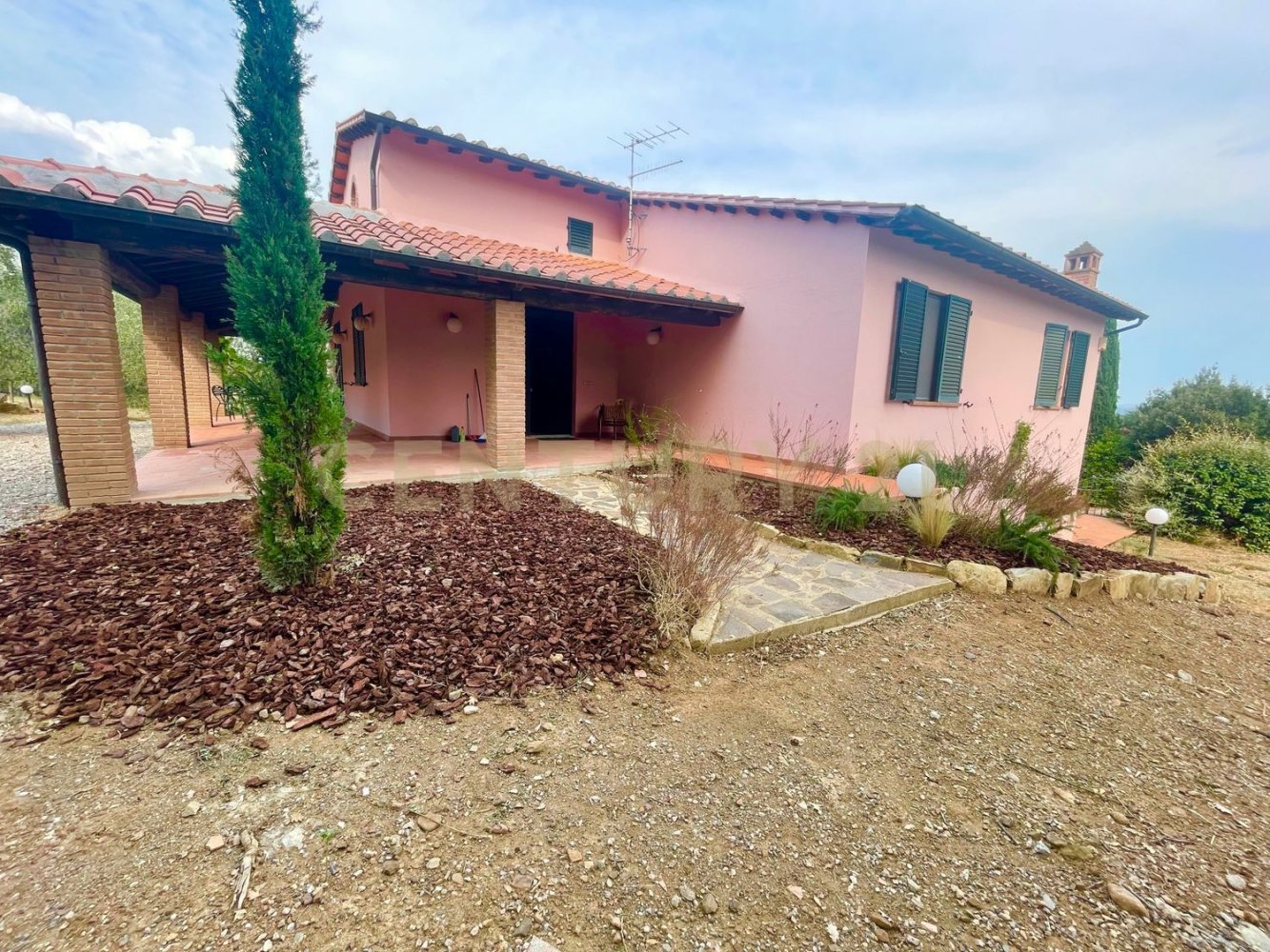 300m² Commercial property in Magliano in Toscana, Italy No. 372724