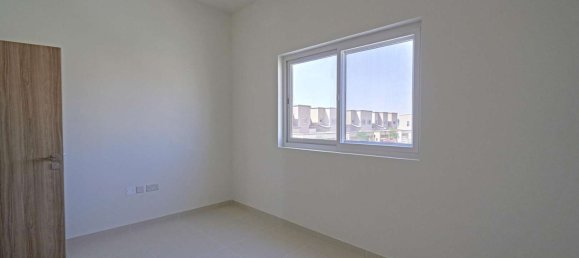 Таунхаус с 4 спальнями в Dubai Land, ОАЭ № 2708 8