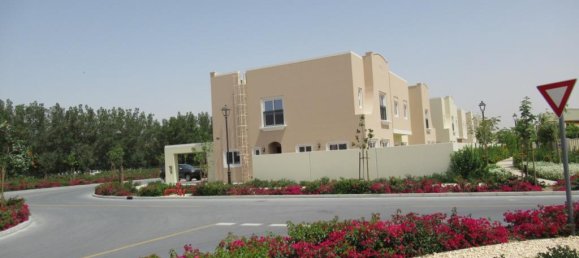 Таунхаус с 4 спальнями в Dubai Land, ОАЭ № 2708 9