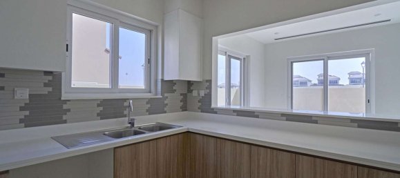 Таунхаус с 4 спальнями в Dubai Land, ОАЭ № 2708 4