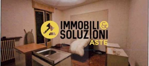 2 rooms Apartment in Varese, Italy No. 11286 28
