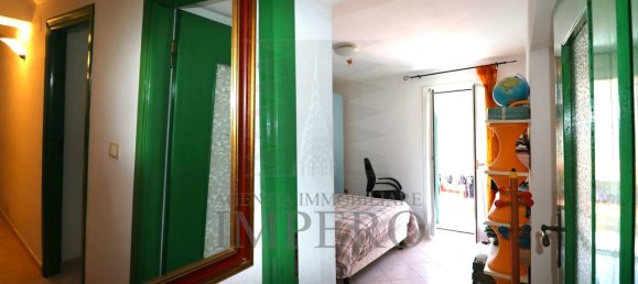 5 rooms House in Ventimiglia, Italy No. 159344 32