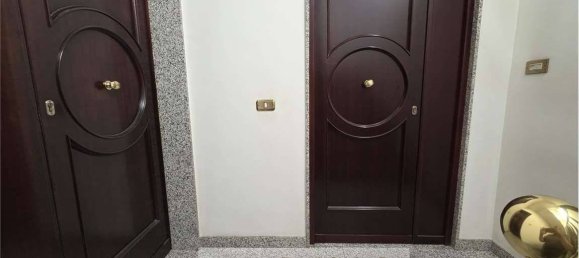 3-salle Appartement à Andria, Italy No. 284154 4