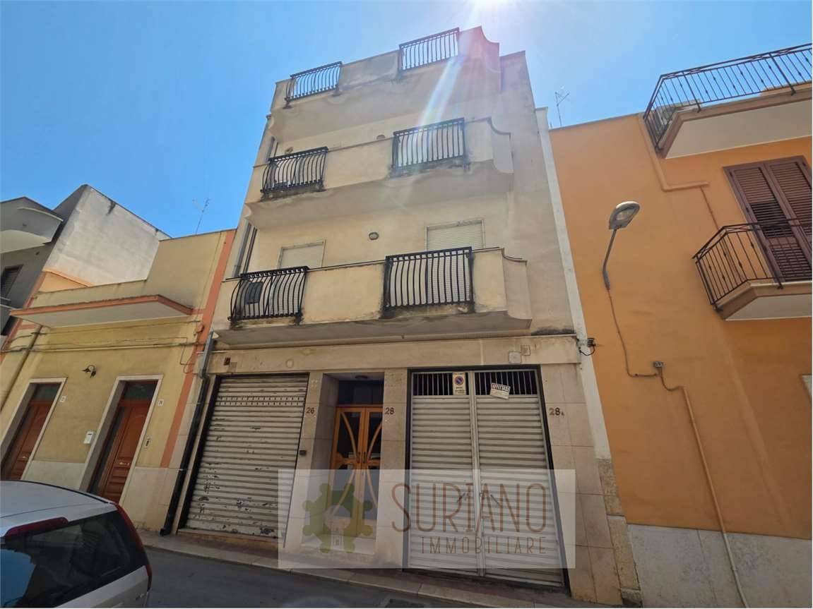 3-salle Appartement à Andria, Italy No. 284154