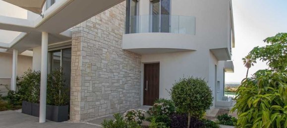 7 Schlafzimmer Villa in Coral Bay, Cyprus, Nr. 1057 11