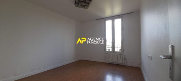 Apartamento de 1 dormitorio en Argenteuil, France No. 178395 2