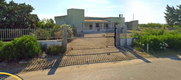 9-salle Villa à Brindisi, Italy No. 181010 28