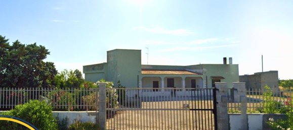 9-salle Villa à Brindisi, Italy No. 181010 2