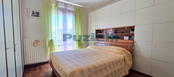 3 rooms Apartment in Porto San Giorgio, Italy No. 292941 10