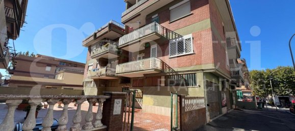Apartamento T2 em Pomezia, Italy N.º 373735 2