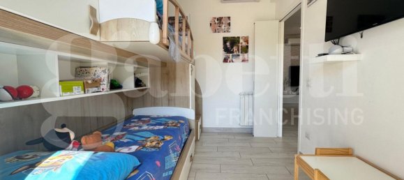 Apartamento T2 em Pomezia, Italy N.º 373735 21