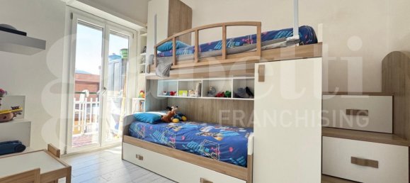 Apartamento T2 em Pomezia, Italy N.º 373735 18