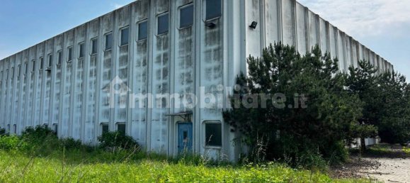 5 rooms Warehouse in Vercelli, Italy No. 207054 2