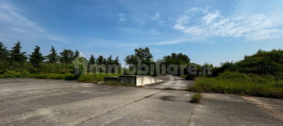 5 rooms Warehouse in Vercelli, Italy No. 207054 5