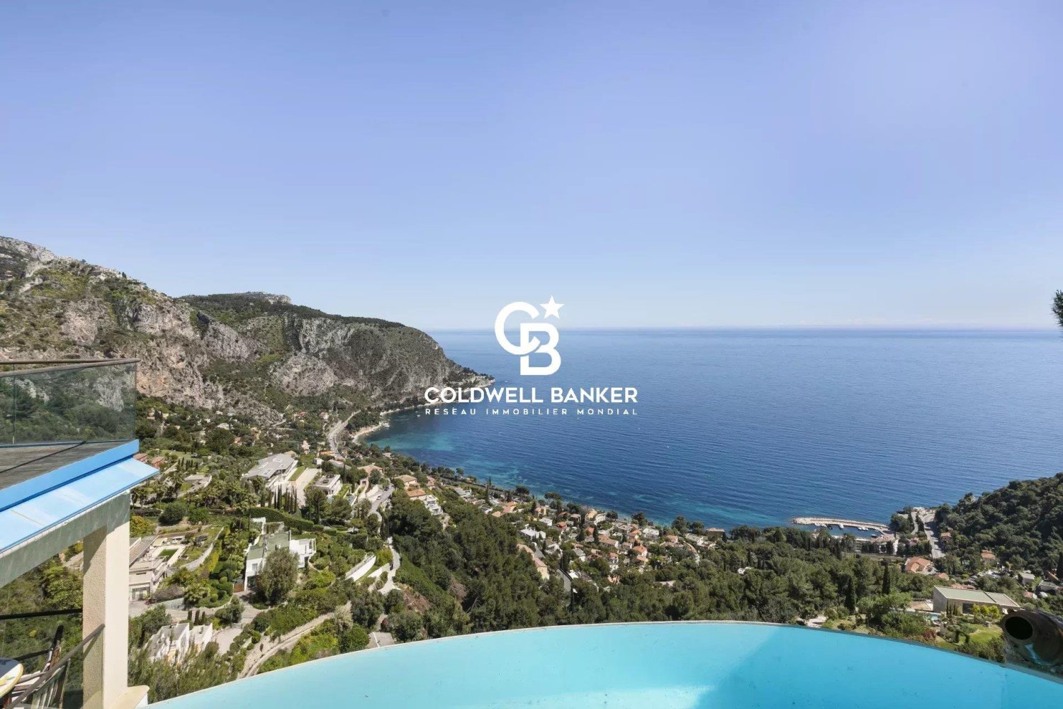 Villa de 4 dormitorios en Eze, France No. 294687