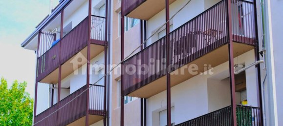 Apartamento de 2 dormitorios en Rimini, Italy No. 294212 2