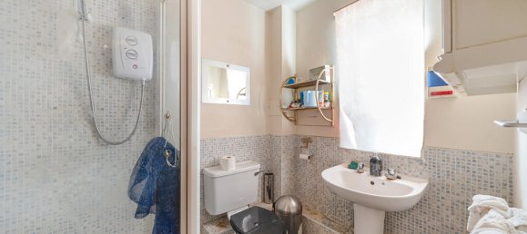 5 bedrooms House in Lewisham, United Kingdom No. 7579 22