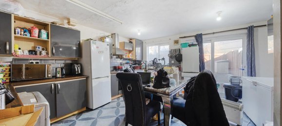 5 bedrooms House in Lewisham, United Kingdom No. 7579 34