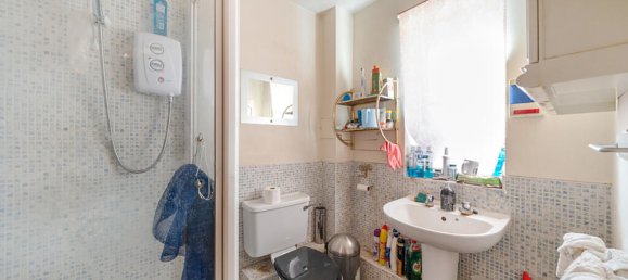 5 bedrooms House in Lewisham, United Kingdom No. 7579 29