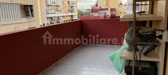 Apartamento de 3 dormitorios en Bari, Italy No. 13067 9