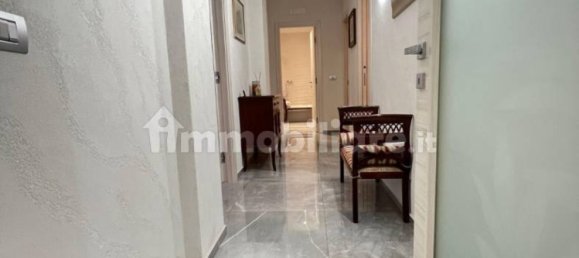 Apartamento de 3 dormitorios en Bari, Italy No. 13067 15